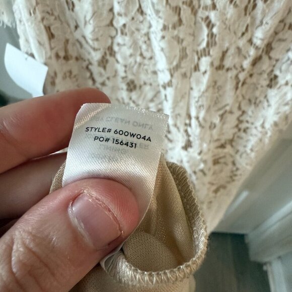 LULU’S Lace Sheath Off-White Floor length Off The Shoulder Wedding Dress, NWT! - Picture 7 of 7